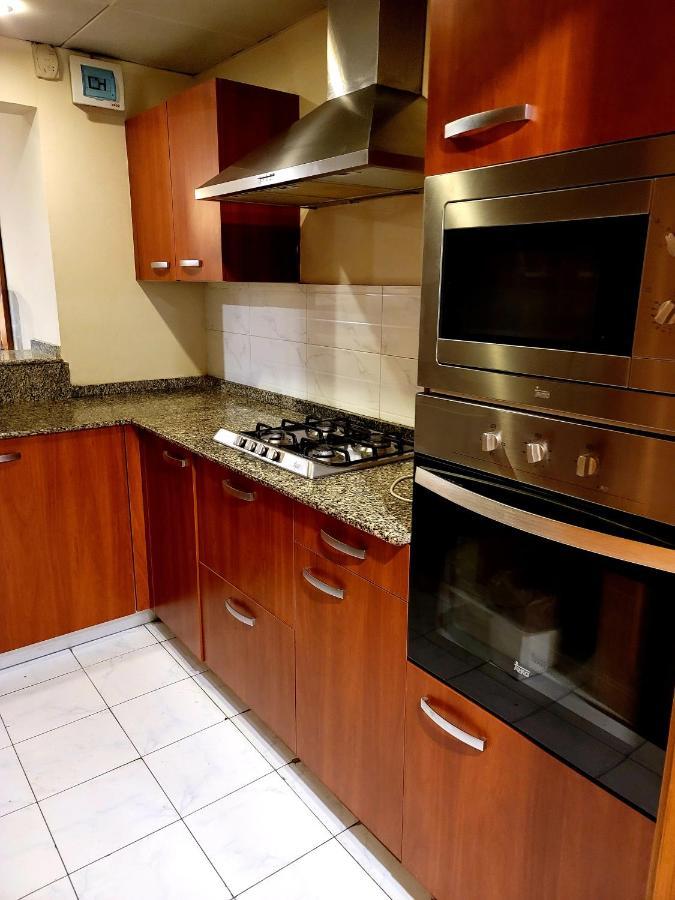 Royal Residencia Centaurus Apartman Iszlámábád Kültér fotó