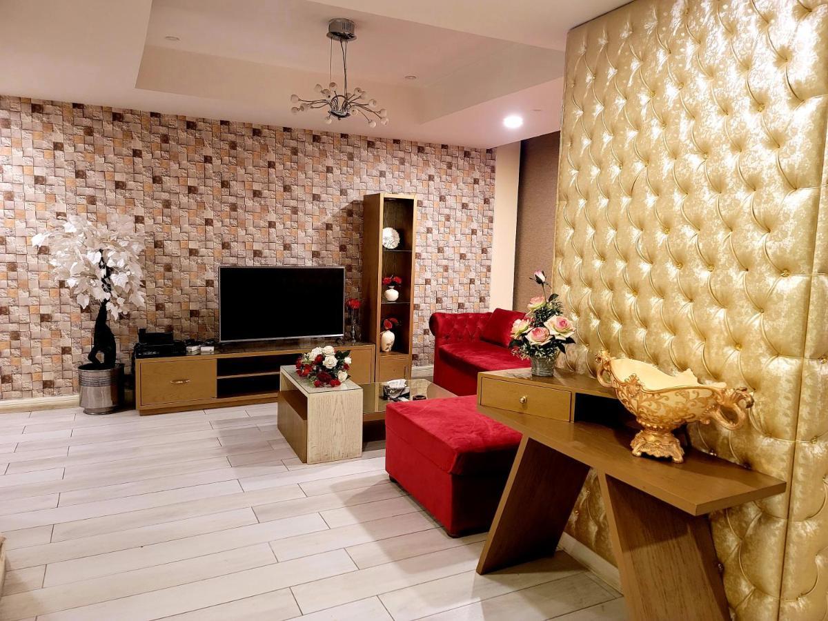 Royal Residencia Centaurus Apartman Iszlámábád Kültér fotó